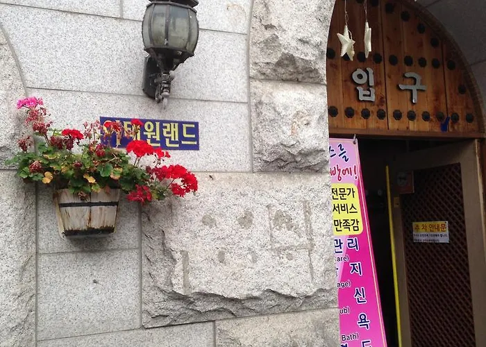 Itaewon Land Spa & Guesthouse Seoul